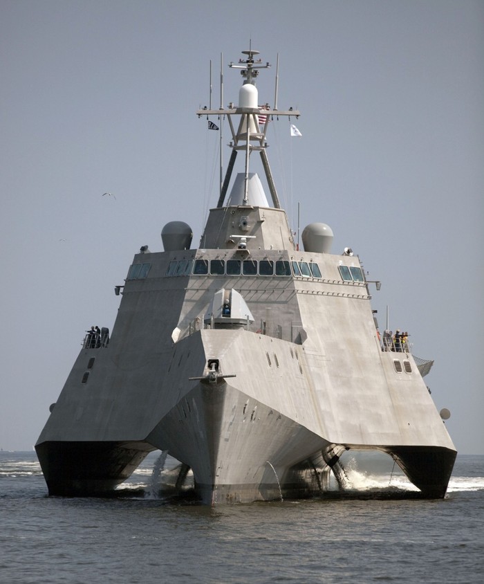 Siêu hạm tàng hình, tác chiến ven bờ USS Independence (LCS 2) của Hải quân Mỹ